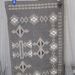 West Elm.  Embroidered Bath Mat.  Sz 20 x 34